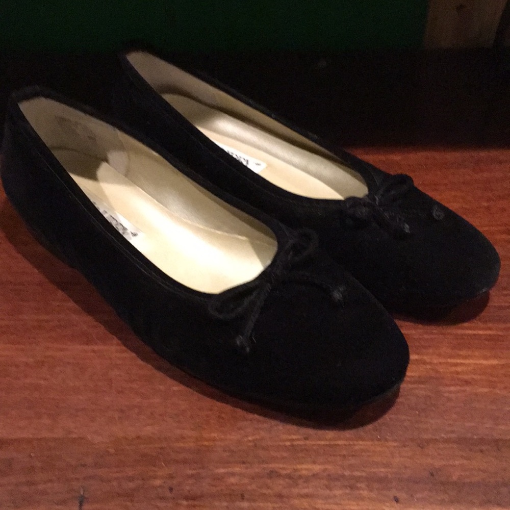 Sam and Libby black velvet ballet flat 6